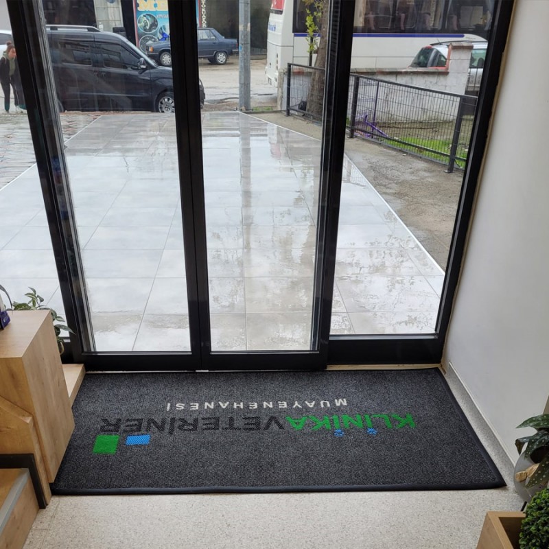 Veteriner Kliniklere Özel Yeşil Gri Logolu Paspas Klinika