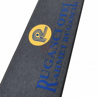 Otellere Gri Logolu Paspas Rugancı